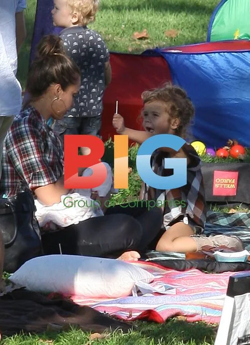Jessica Alba at Family Birthday Party
