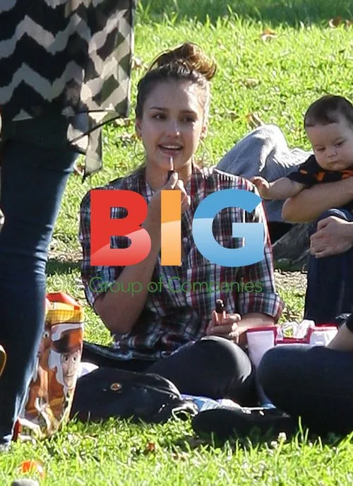Jessica Alba at Family Birthday Party