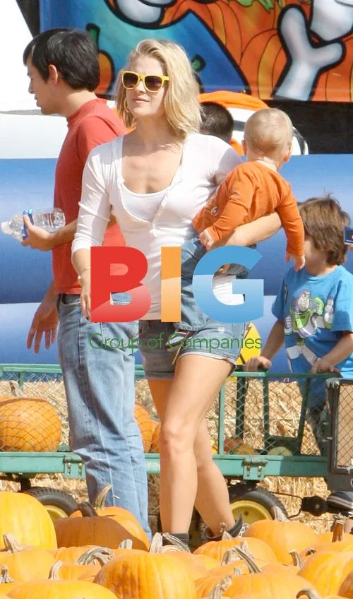Ali Larter at Mr Bones' Pumpkin Patch