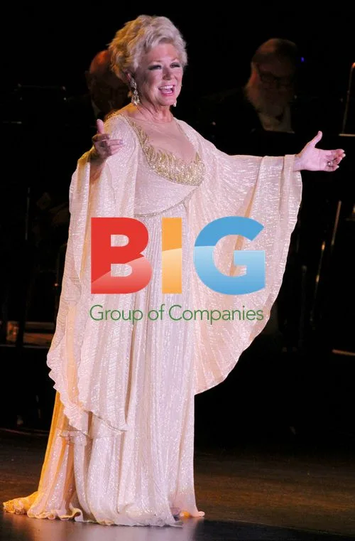 Mitzi Gaynor's Final "Razzle Dazzle" Performance
