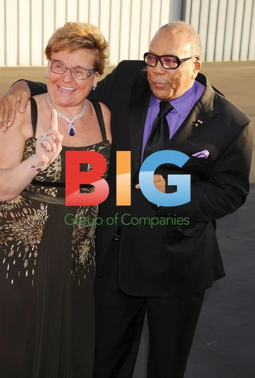 Quincy Jones and Claude Mann at 2011 Alfred Mann Foundation Gala