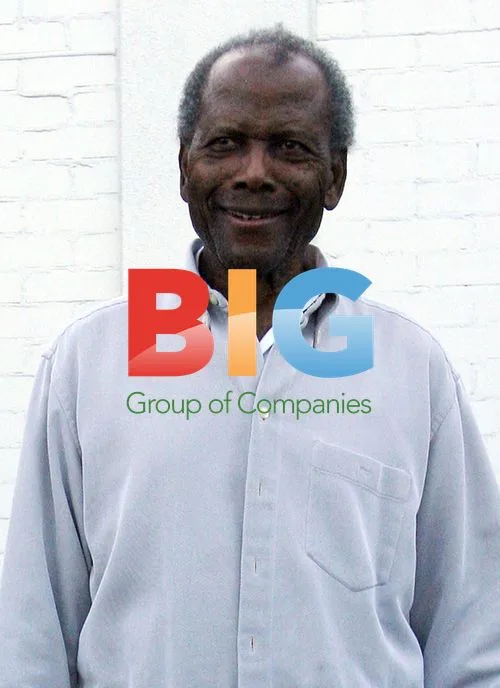 Sidney Poitier Goes Shopping in LA