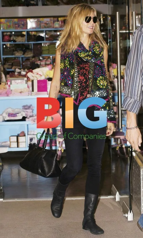 Heidi Klum Goes Shopping in LA