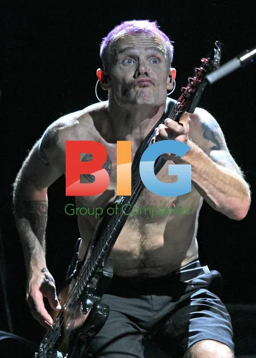 Red Hot Chili Peppers Live in Paris