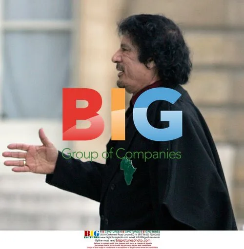 Gaddafi and Sarkozy Meet at Elysee Palace