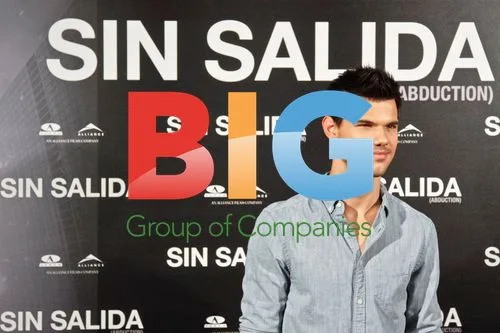 Taylor Lautner Attends 'Abduction' Photocall