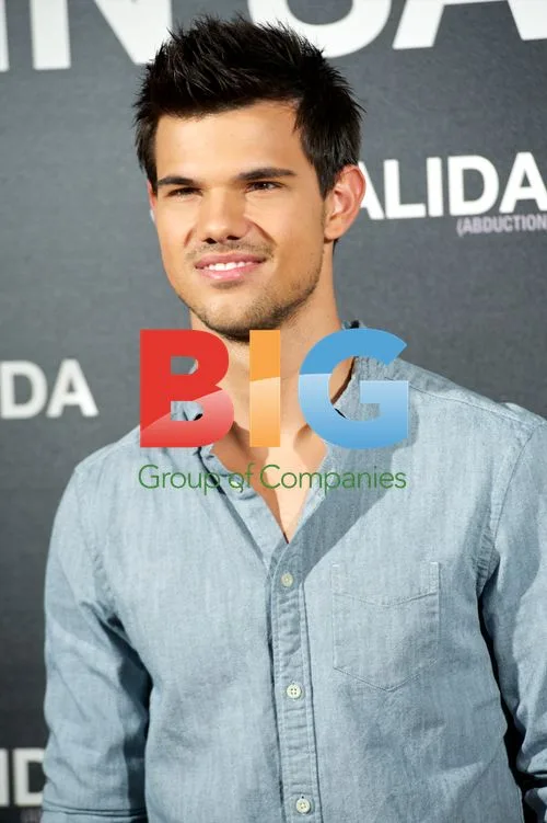 Taylor Lautner at 'Abduction' Photocall