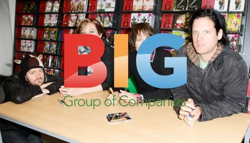 Ash Band Signing Autographs at HMV