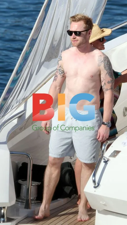 Ronan Keating, Mel B, and Family Yacht Cruise