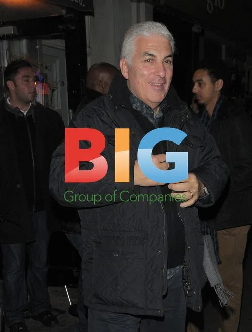 Mitch Winehouse Leaving Jazz Club
