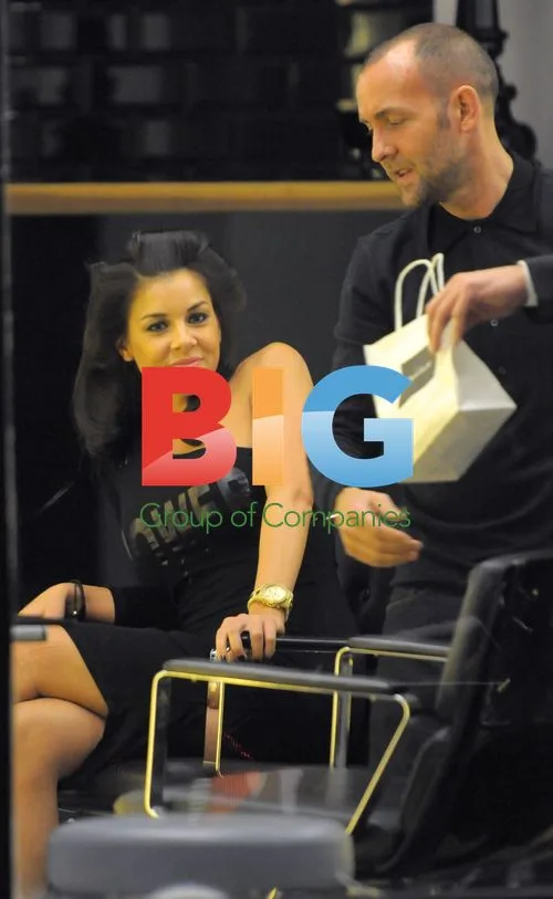 Imogen Thomas Gets Hair Done