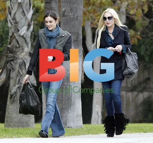 Lindsay Lohan and Sister Out Shopping