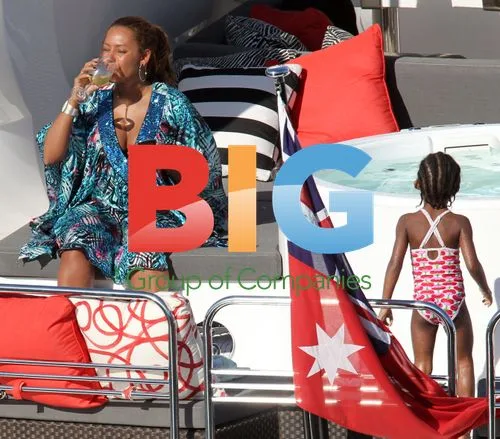 Ronan Keating, Mel B and Family on Yacht in Sydney