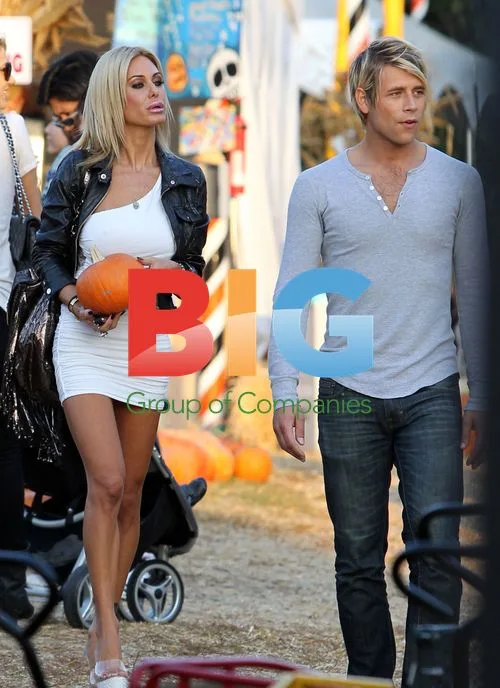 Shauna Sand and Family at Pumpkin Patch