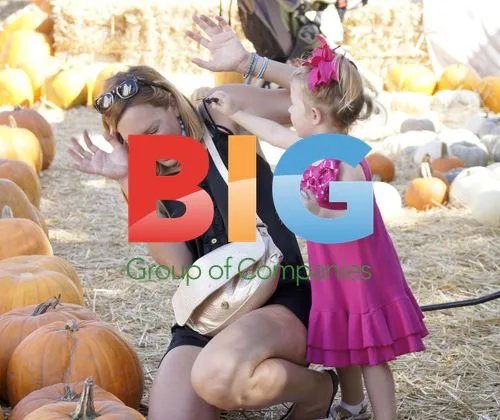 Natasha Alam and Daughter at Pumpkin Patch