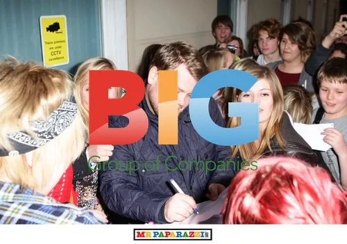 James Corden mobbed by fans in Birmingham