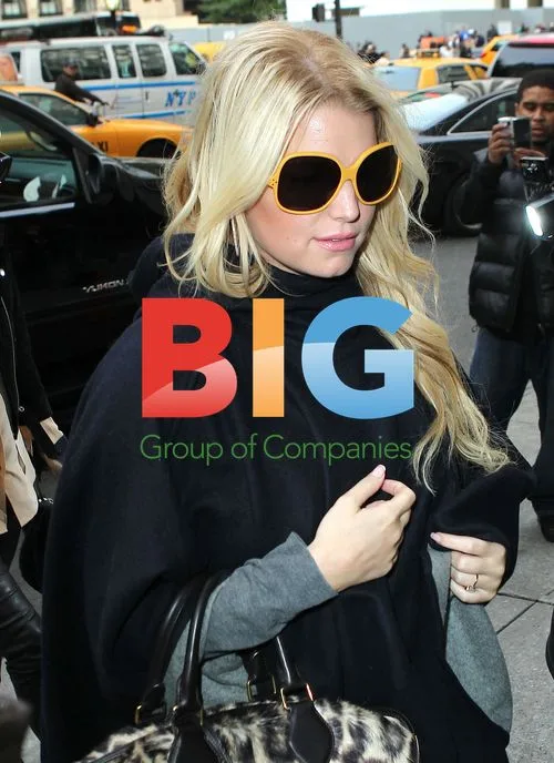 Jessica Simpson Leaving NYC Building