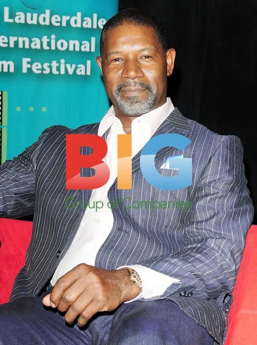 Dennis Haysbert Accepts Career Achievement Award