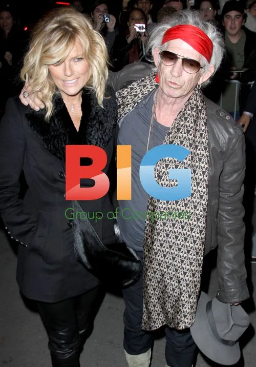 Johnny Depp Attends "The Rum Diary" Premiere