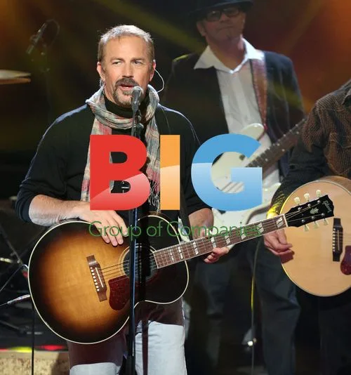 Kevin Costner Performs in Stockholm