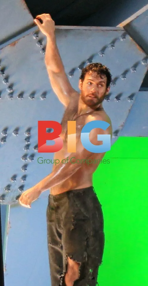 Henry Cavill Filming 'Superman'