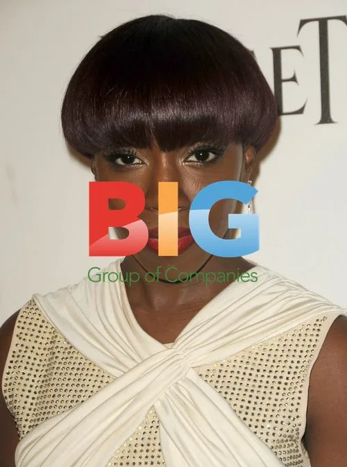 Estelle Arriving at amfAR Gala