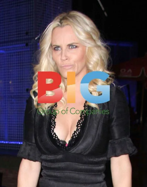 Jenny McCarthy Dining at BOA Steakhouse