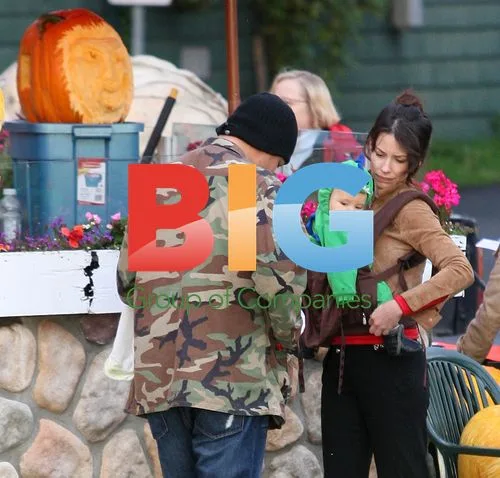 Evangeline Lilly and family at pumpkin carving