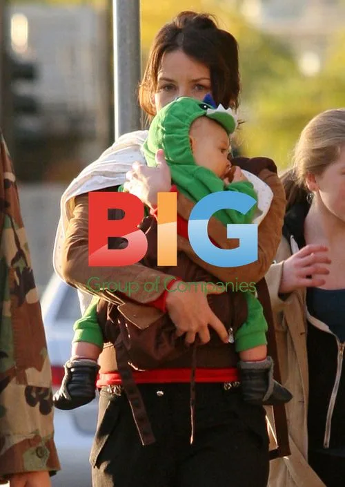 Evangeline Lilly and Family in Canada