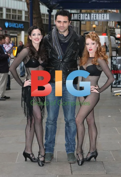 Darius Danesh and America Ferrera at Chicago Photocall