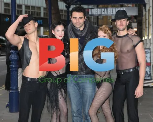 Darius Danesh and America Ferrera at Chicago Photocall