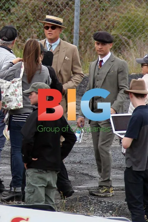 Tobey Maguire and Leonardo DiCaprio on Gatsby Set
