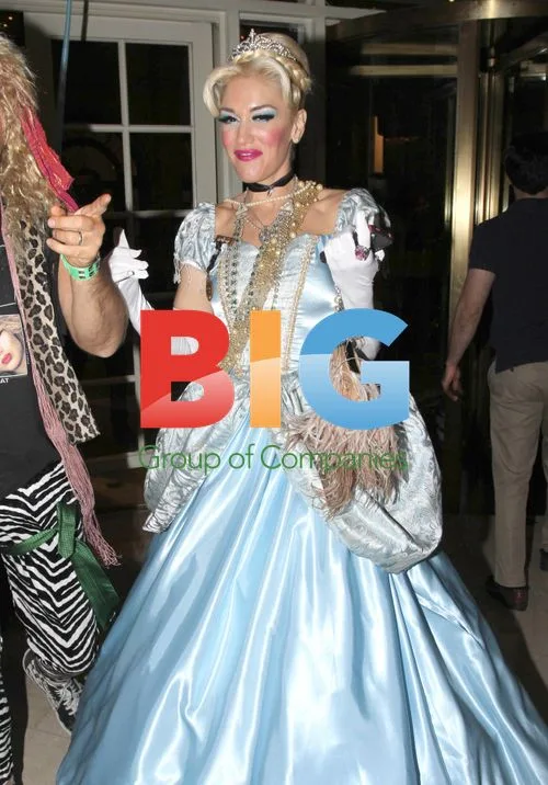 Gwen Stefani in Cinderella Costume