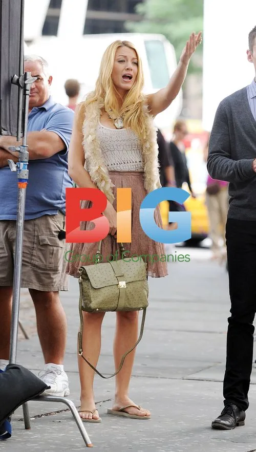Blake Lively on Gossip Girl Set