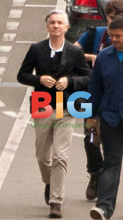 Baz Lurmann on set of The Great Gatsby