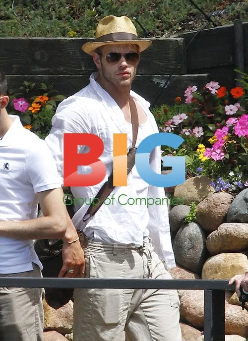 Kellan Lutz and Girlfriend at Lake Shrine Temple