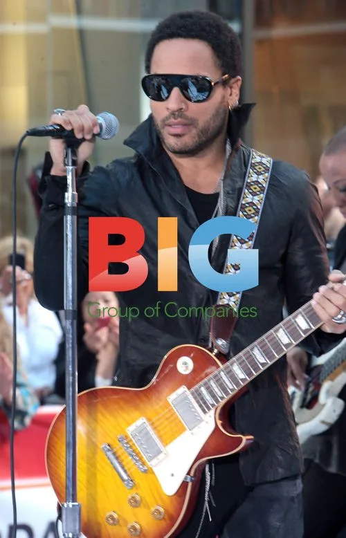 Lenny Kravitz Performs on 'Today Show'