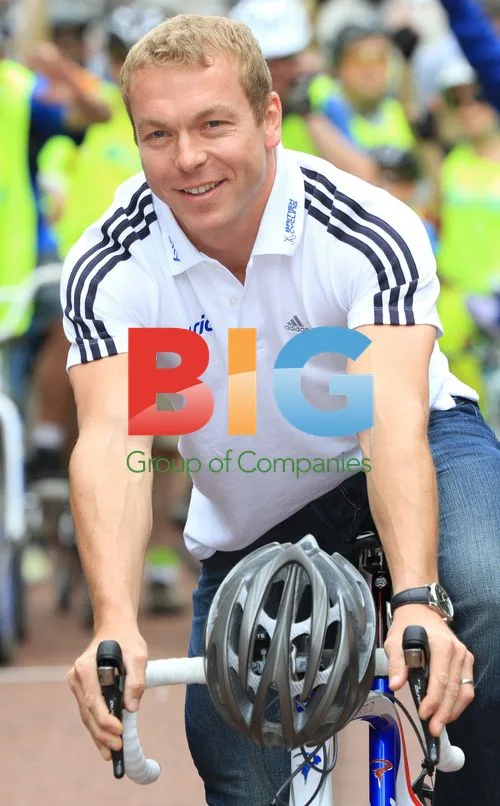 Kelly Brook and Chris Hoy at London Sky Ride