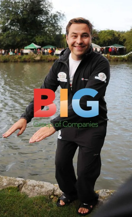 David Walliams Swims the Thames