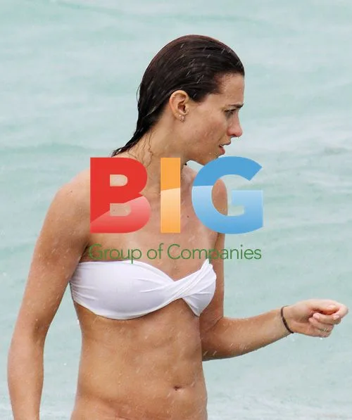 Gabi Rebeschini Relaxes on Miami Beach