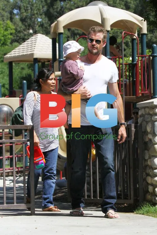 Eric Dane and Daughter at Park