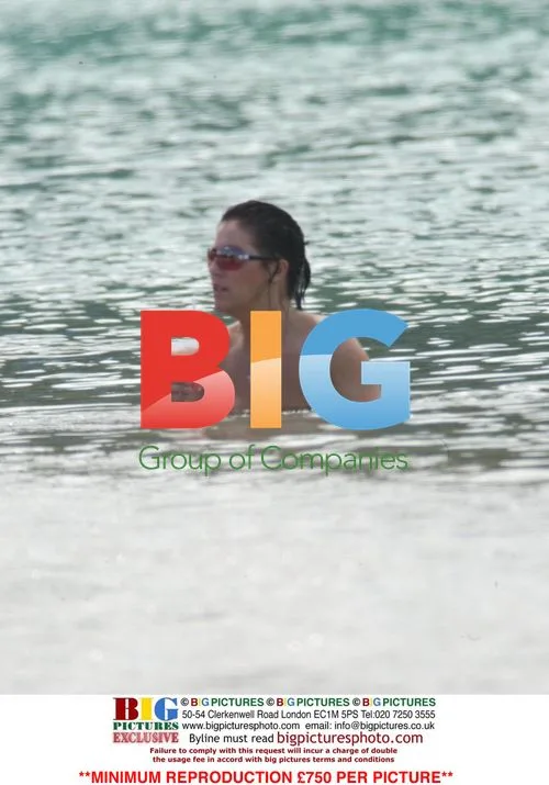 Jessie Wallace on Caribbean holiday