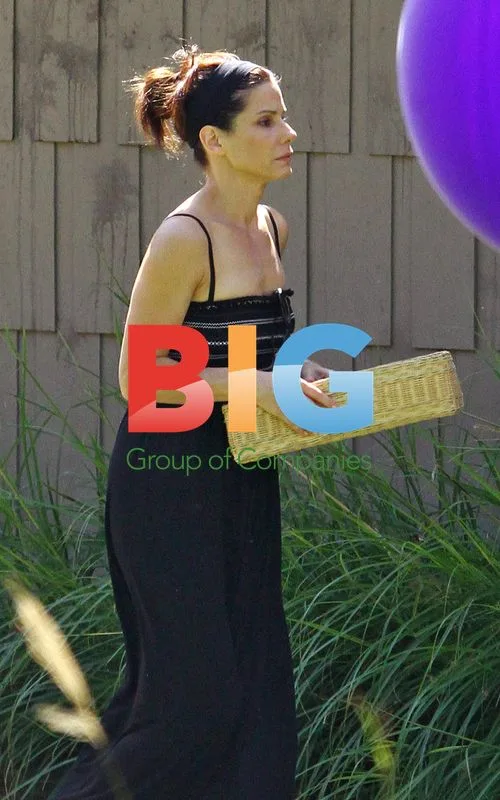 Sandra Bullock at Children's Birthday Party