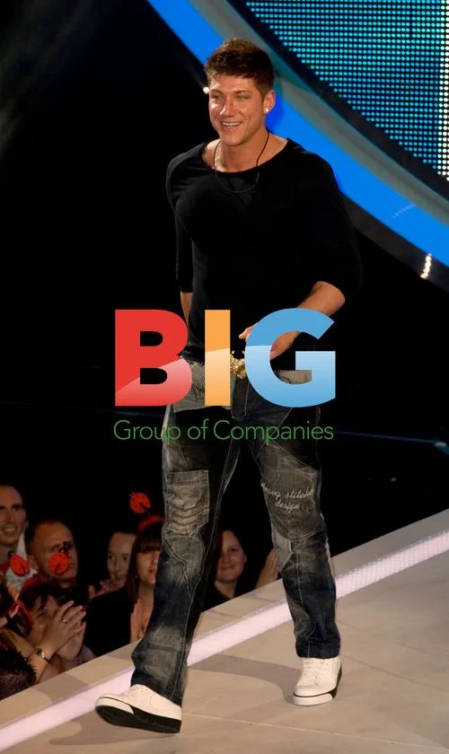 Big Brother 2011 Contestants Arrive