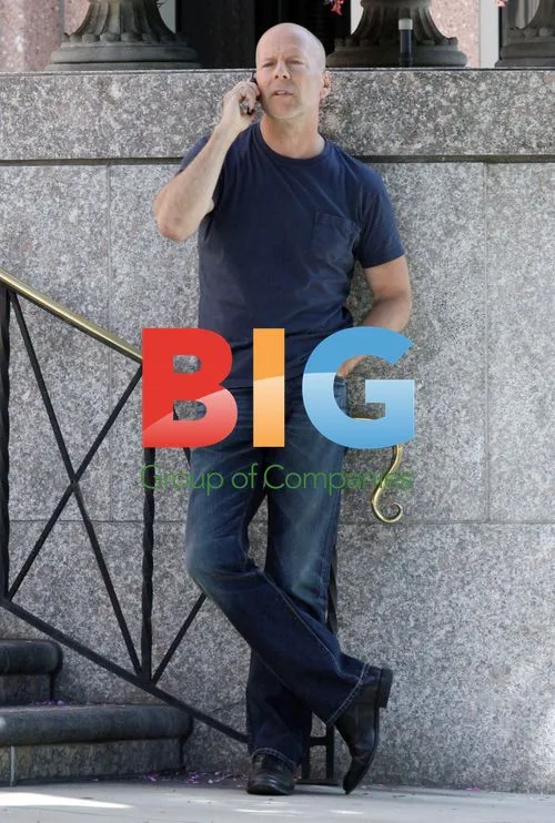 Bruce Willis on Phone Outside LA Hotel