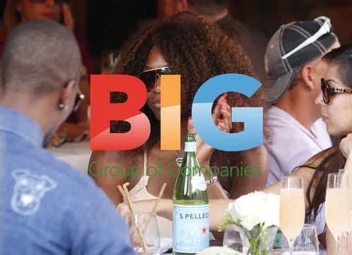 Serena Williams Lunches with Friends