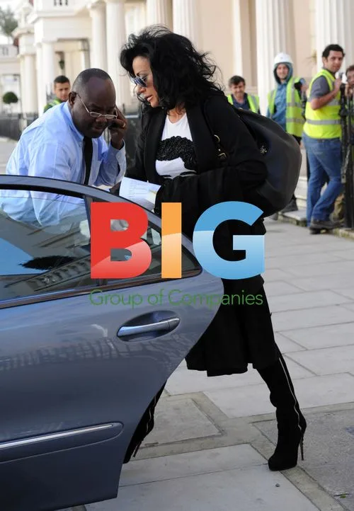 Nancy dell'Olio Leaving London Home for Studio