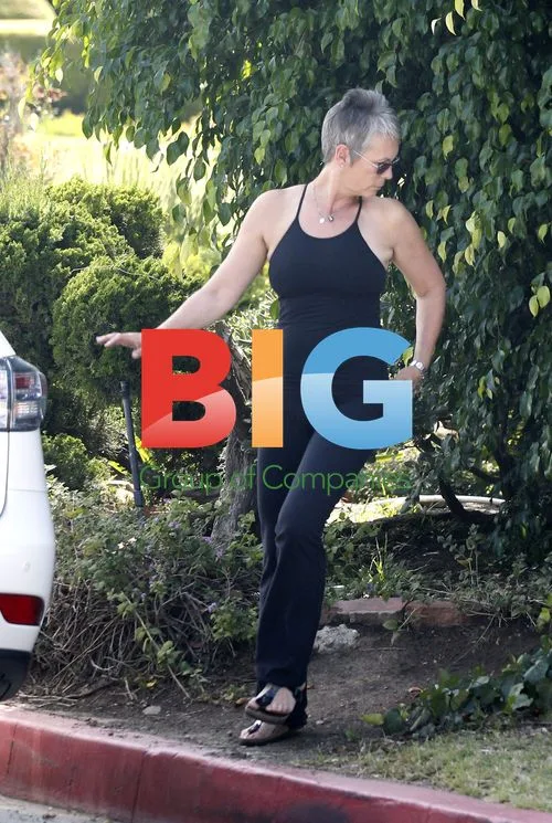 Jamie Lee Curtis Hides Scooter in Bushes
