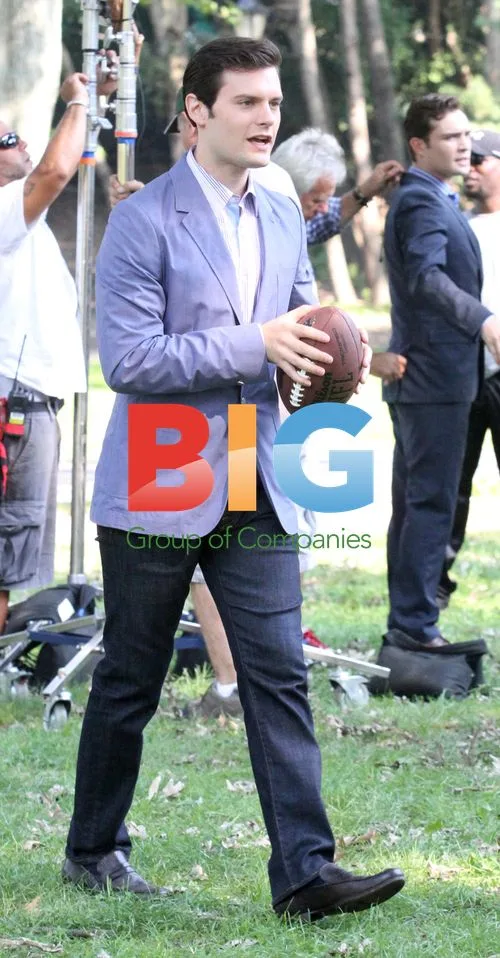 Hugo Becker on 'Gossip Girl' Set