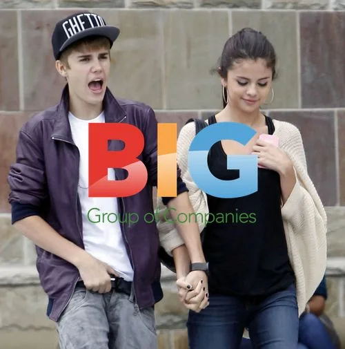 Justin Bieber and Selena Gomez Shopping